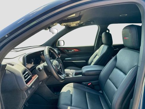 Used 2025 Chevrolet Traverse Z71 w/ Driver Confidence Package AWD/4WD image 10