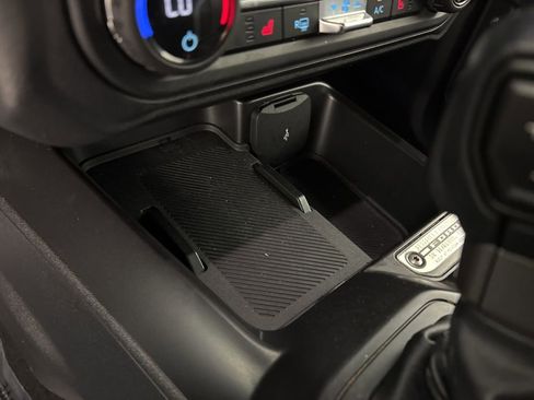 Used 2025 Ford Bronco Big Bend image 35