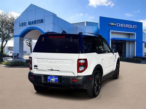 Used 2025 Ford Bronco Sport Outer Banks image 5