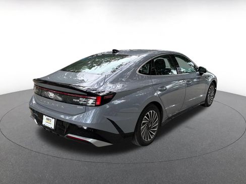 Used 2025 Hyundai Sonata SEL FWD image 12