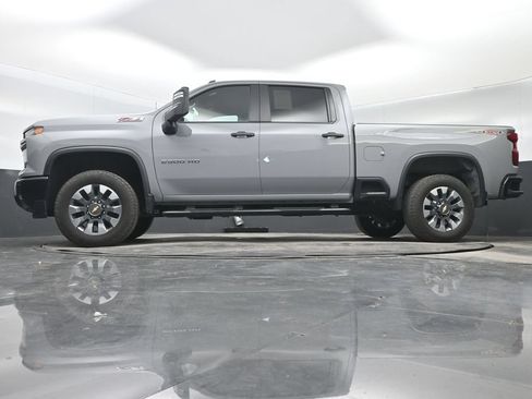 Used 2024 Chevrolet Silverado 2500 Custom w/ Custom Convenience Package AWD/4WD image 27