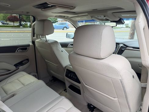 Used 2019 GMC Yukon XL Denali w/ Denali Ultimate Package AWD/4WD image 27