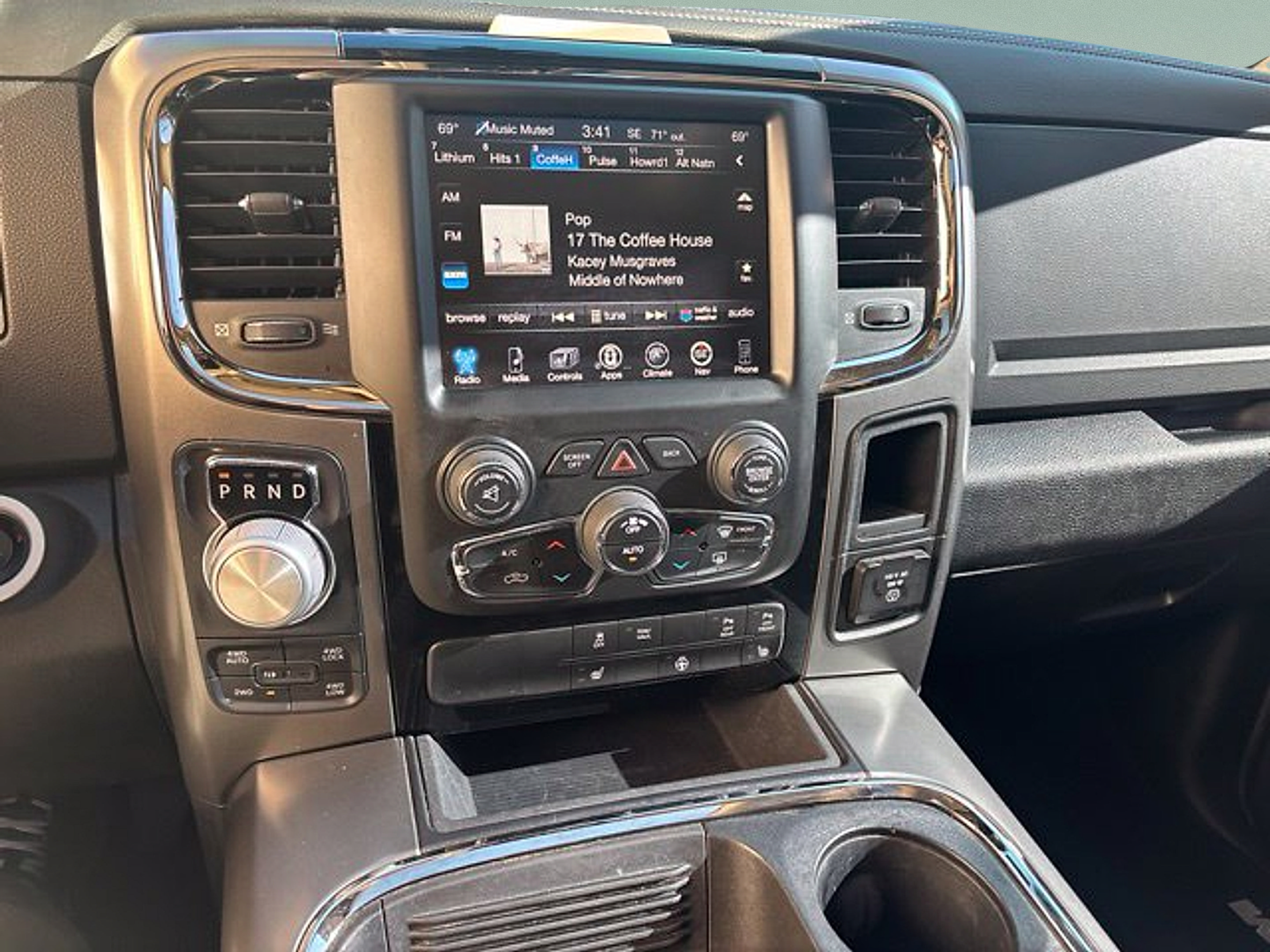 Used 2017 RAM 1500 Sport w/ Convenience Group AWD/4WD image 13