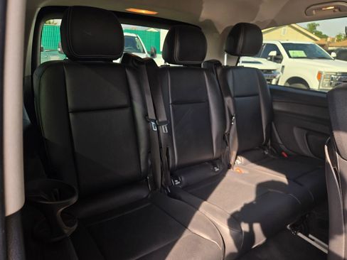 Used 2018 Mercedes-Benz Metris Passenger image 18