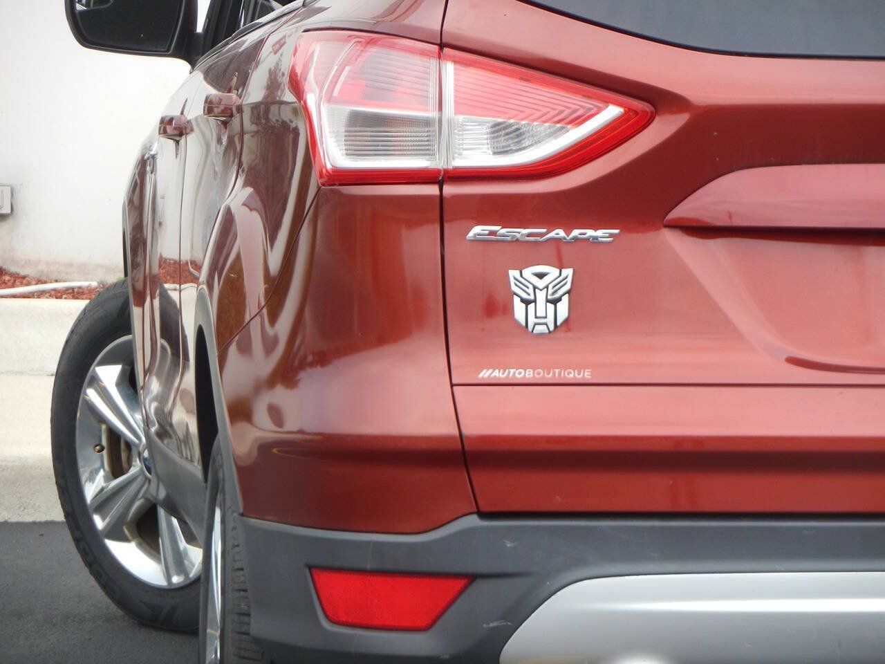 Used 2015 Ford Escape SE AWD/4WD image 1