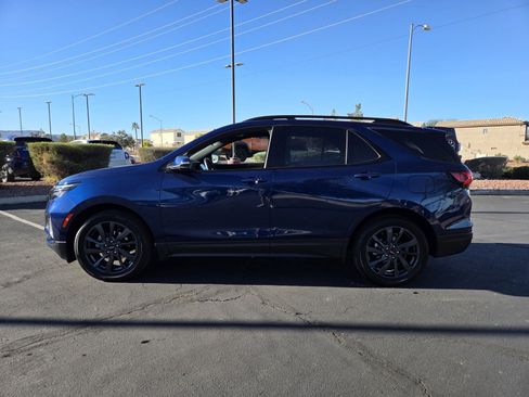 Used 2022 Chevrolet Equinox RS w/ Infotainment Package image 3