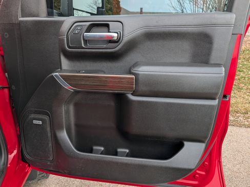 Used 2021 Chevrolet Silverado 1500 LT Trail Boss w/ Convenience Package II image 30