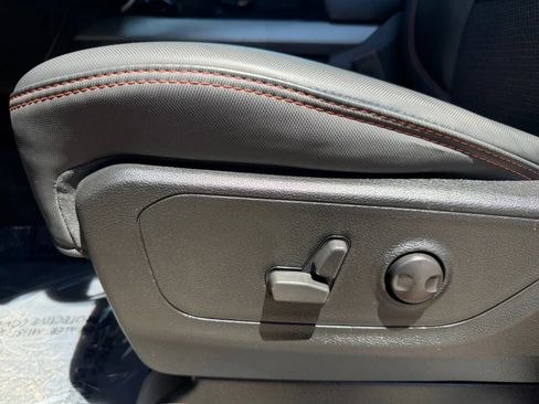 Used 2022 RAM 1500 Big Horn AWD/4WD image 21