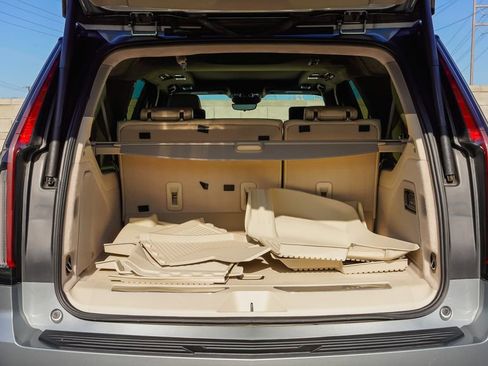 Certified 2024 Cadillac Escalade ESV Sport Platinum w/ LPO, ONYX Package image 9