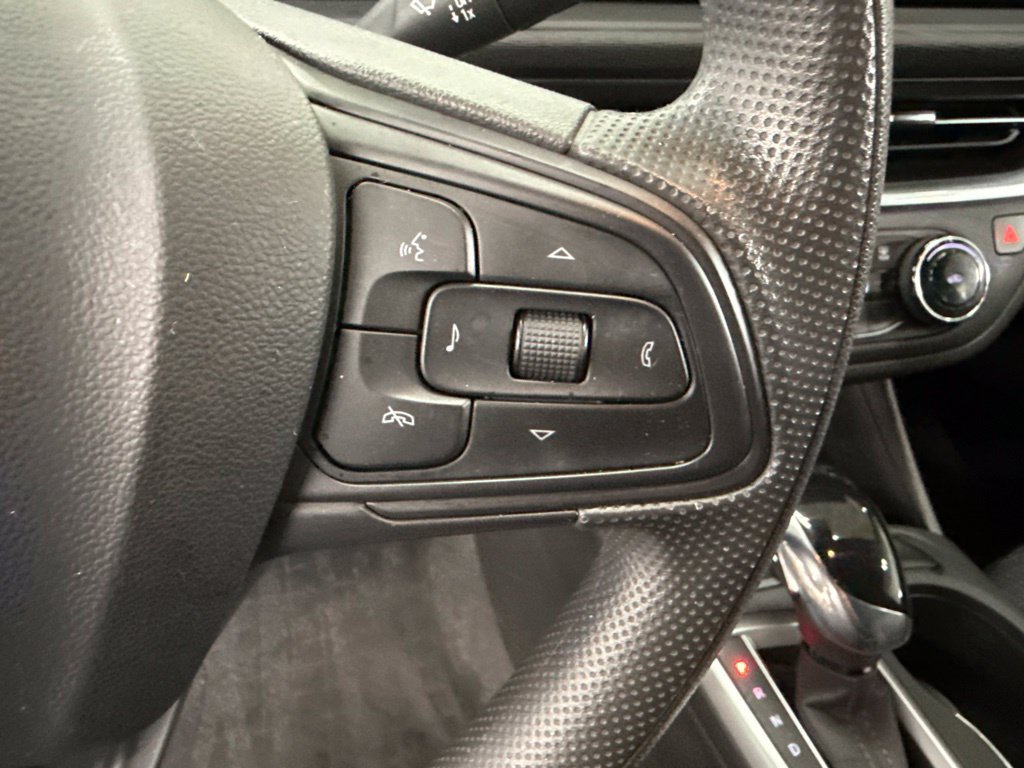 Used 2024 Buick Envista Preferred FWD image 25