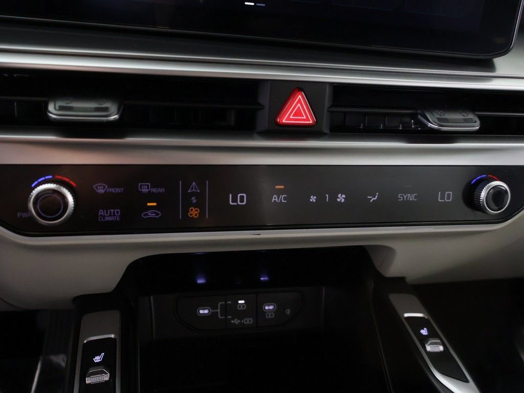 Certified 2026 Kia Sorento S FWD image 50