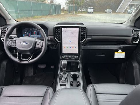 New 2025 Ford Ranger Lariat w/ FX4 Off-Road Package image 23