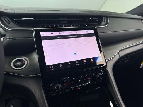 New 2025 Jeep Grand Cherokee Overland image 29