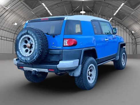 Used 2007 Toyota FJ Cruiser 4WD image 8