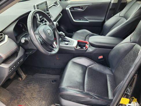 Used 2020 Toyota RAV4 TRD Off-Road w/ TRD Off-Road Weather Package AWD/4WD image 13