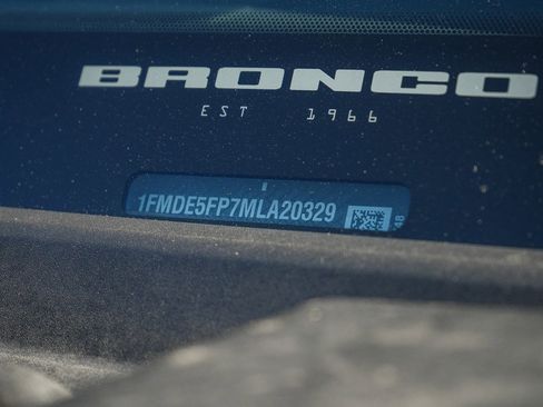 Used 2021 Ford Bronco First Edition AWD/4WD image 28