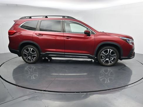 Used 2023 Subaru Ascent Limited AWD/4WD image 9