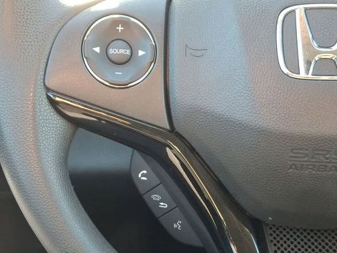 Used 2022 Honda HR-V LX image 23