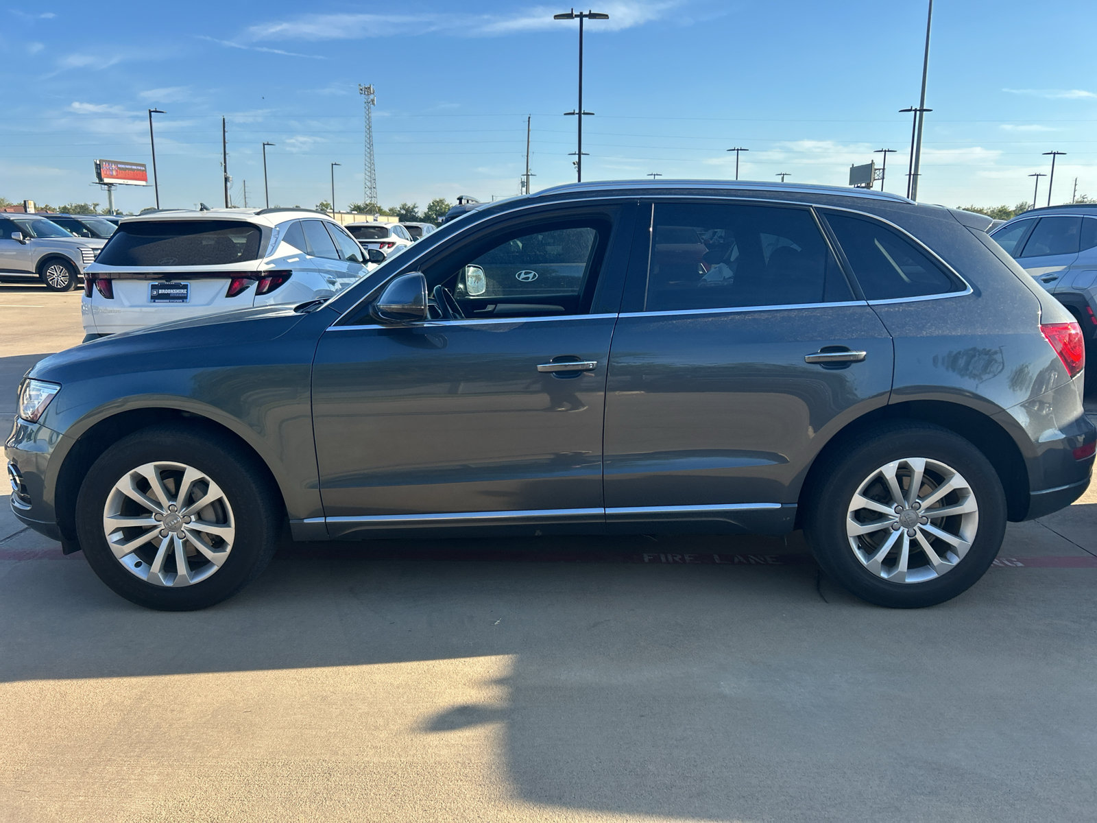 Used 2015 Audi Q5 2.0T Premium Plus w/ Technology Package AWD/4WD image 14