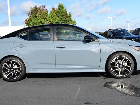 Certified 2024 Nissan Sentra SR w/ Trunk Package image 4