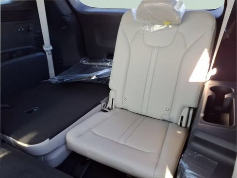 New 2026 Kia Sorento S AWD/4WD image 18