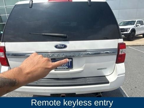 Used 2017 Ford Expedition Limited w/ Equipment Group 301A AWD/4WD image 20