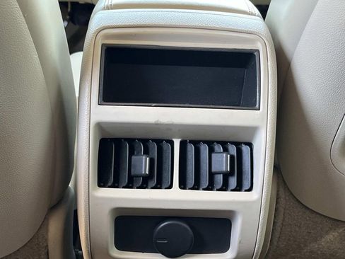 Used 2013 Cadillac SRX Performance image 18