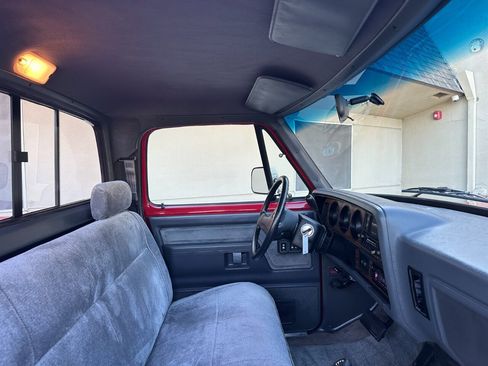 Used 1991 Dodge D/W Truck 250 image 60