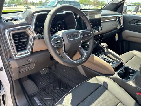 New 2026 GMC Canyon Denali AWD/4WD image 14