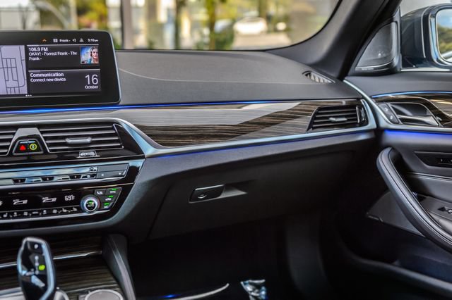Used 2021 BMW 530i RWD image 37