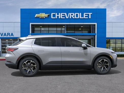 New 2026 Chevrolet Equinox EV LT image 5