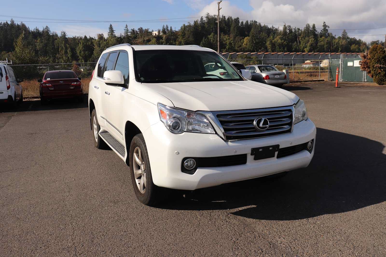 Used 2013 Lexus GX 460 w/ Convenience Pkg AWD/4WD image 3