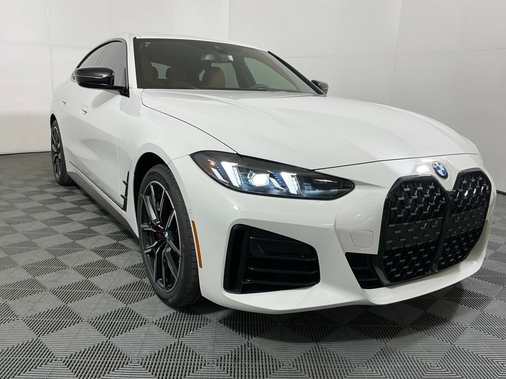 New 2026 BMW 430i xDrive w/ M Sport Package AWD/4WD image 4
