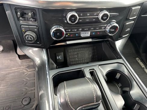 Used 2022 Ford F150 Lariat w/ Equipment Group 502A High image 18