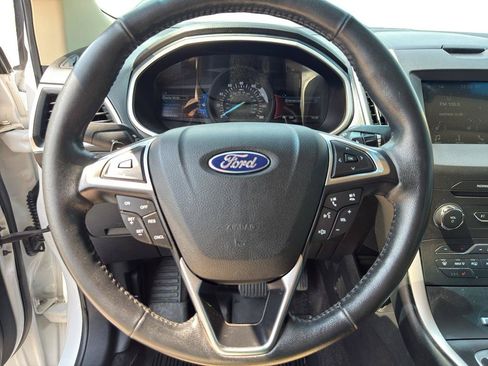 Used 2017 Ford Edge SEL w/ Equipment Group 201A AWD/4WD image 14