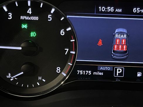 Used 2023 INFINITI QX80 Sensory w/ Cargo Package AWD/4WD image 17