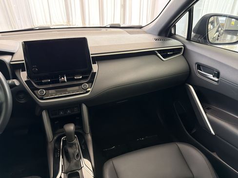 Used 2024 Toyota Corolla Cross AWD Hybrid w/ Convenience Package image 30