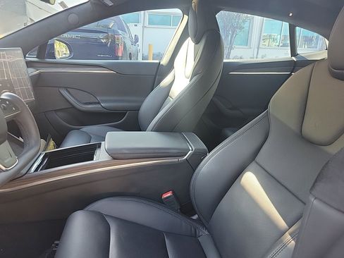 Used 2022 Tesla Model S image 18