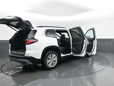 Used 2024 GMC Acadia Elevation AWD/4WD image 33