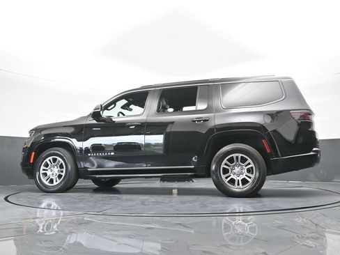 Used 2023 Jeep Wagoneer 4WD image 65