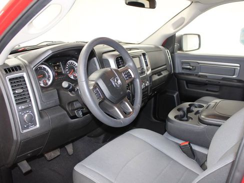 Used 2024 RAM 1500 Classic SLT image 21