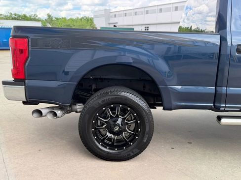 Used 2017 Ford F250 XL w/ STX Appearance Package AWD/4WD image 7
