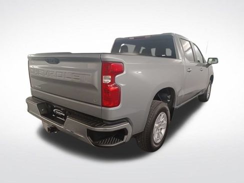 Used 2025 Chevrolet Silverado 1500 LT RWD image 8