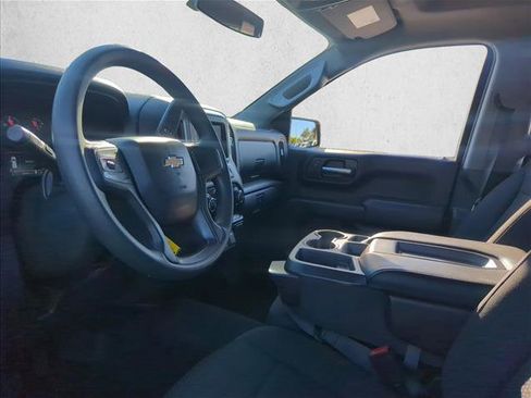 Used 2020 Chevrolet Silverado 1500 Custom w/ Custom Value Package image 9