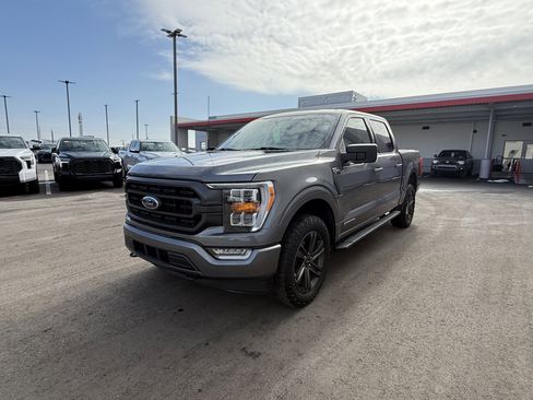 Used 2022 Ford F150 XLT w/ Equipment Group 302A High image 16