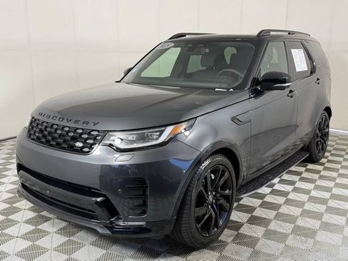 Certified 2025 Land Rover Discovery Dynamic SE AWD/4WD image 2