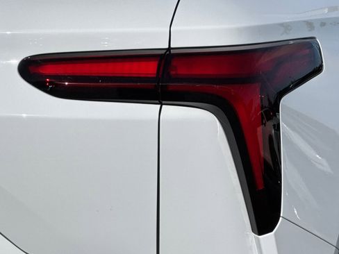 Used 2026 Chevrolet Blazer EV LT image 45