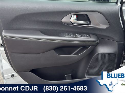 New 2026 Chrysler Voyager LX FWD image 13