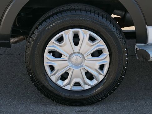 Used 2023 Ford Transit 250 Low Roof w/ Exterior Upgrade Package image 26