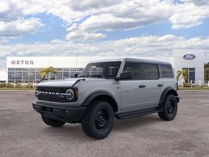 New 2026 Ford Bronco Outer Banks w/ Black Appearance Package